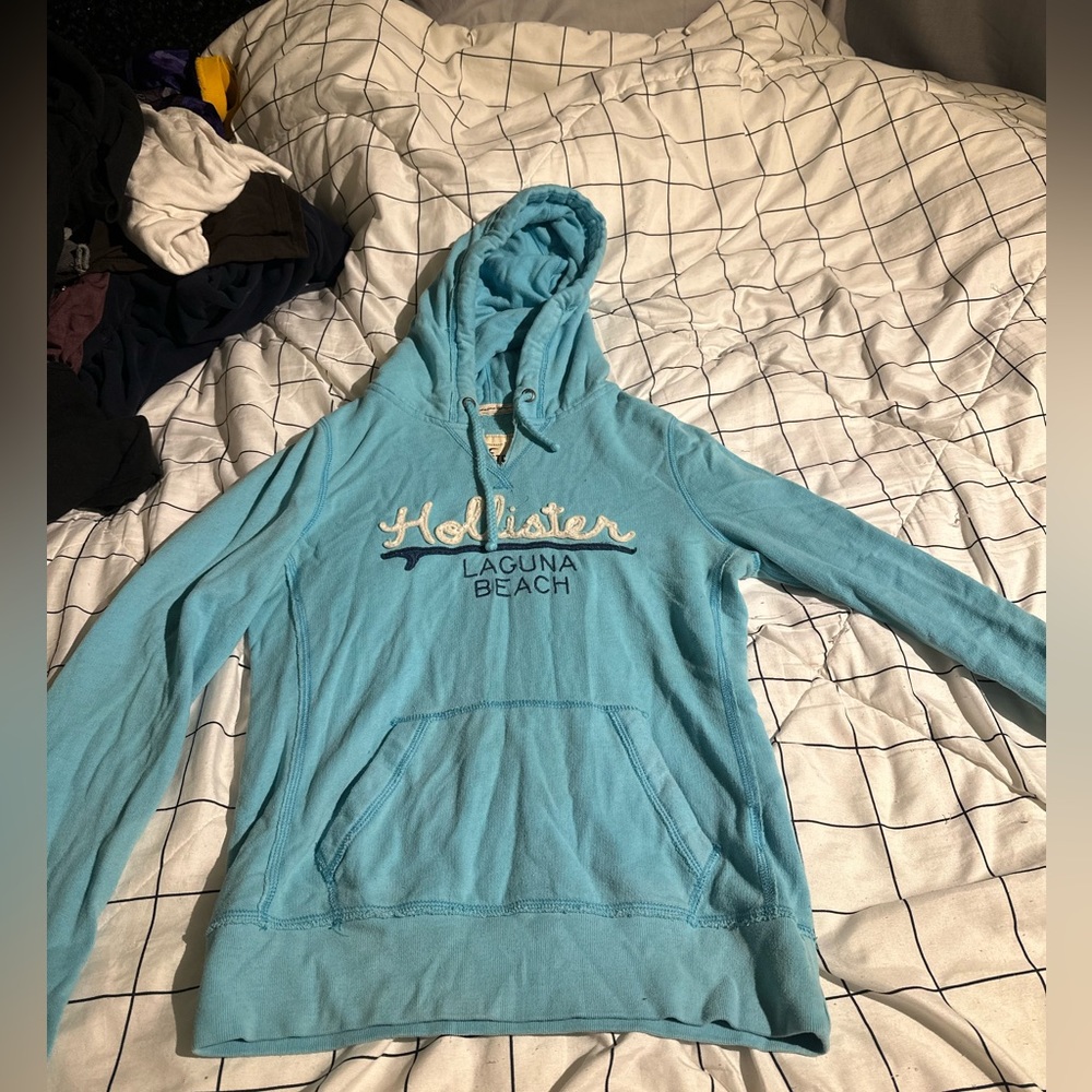 blue Hollister hoodie